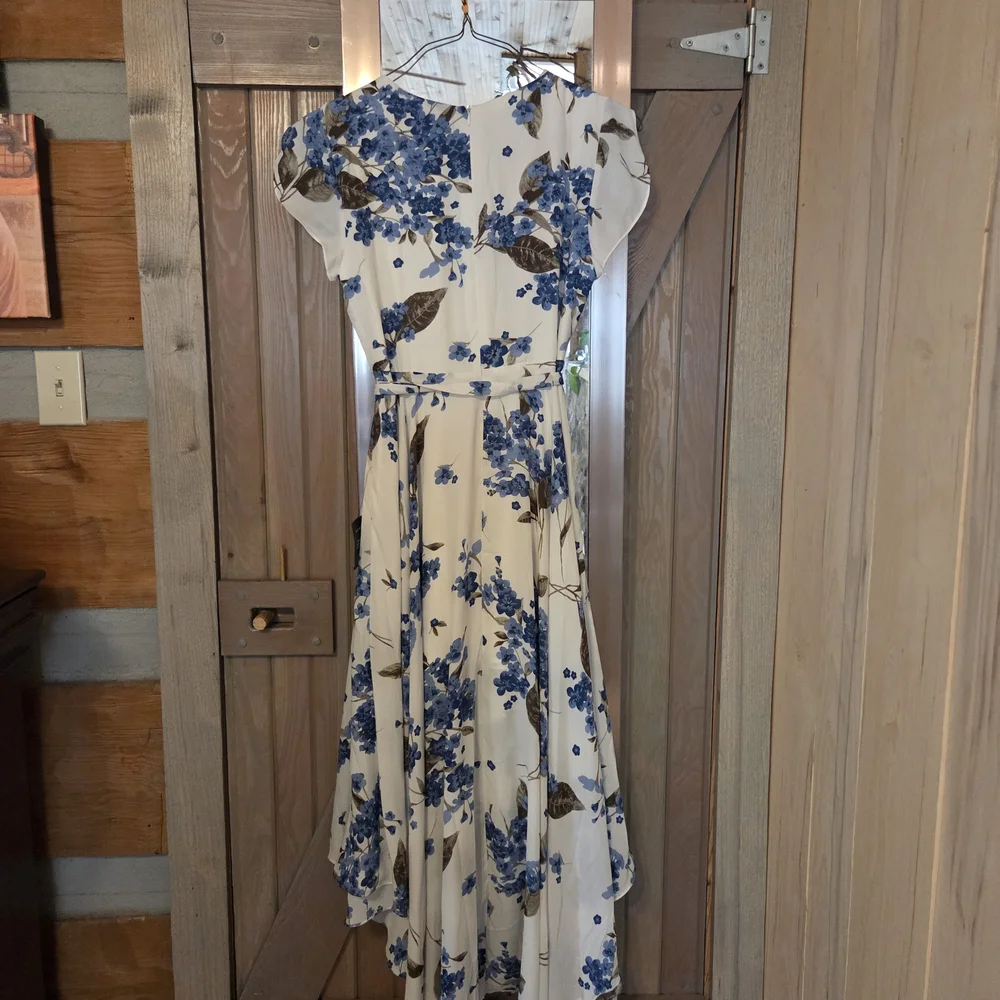 NWT Lulus French Countryside White Floral Print High-Low Dress.  - Picture 2 of 9